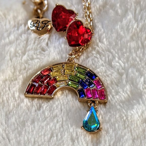 NWT Rainbow Charm Necklace & Heart Earring Set - Picture 3 of 10